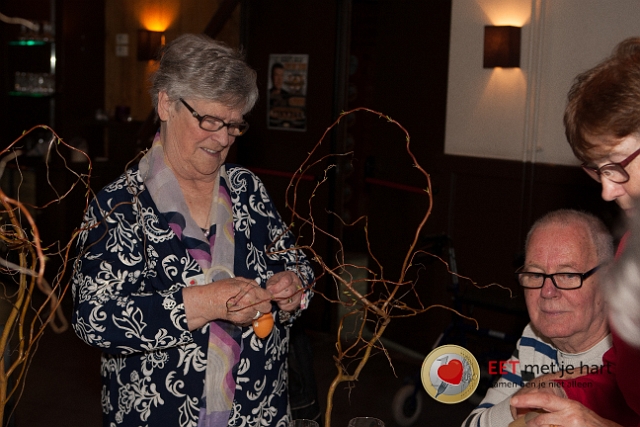 20150322 frans versteden fotografie - tilburginbeeld FRVE0764.jpg - eet met je hart lunch en creatieve workshop paastakken maken